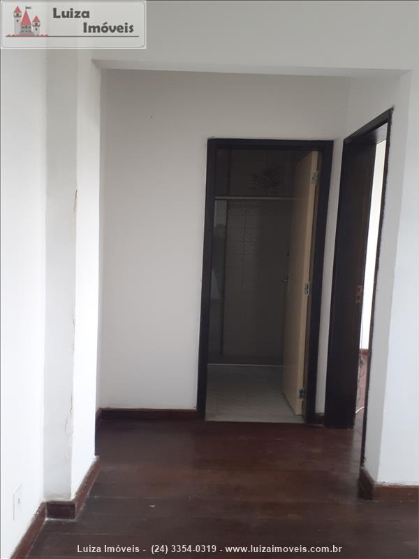 Apartamento para Alugar no Comercial em Resende